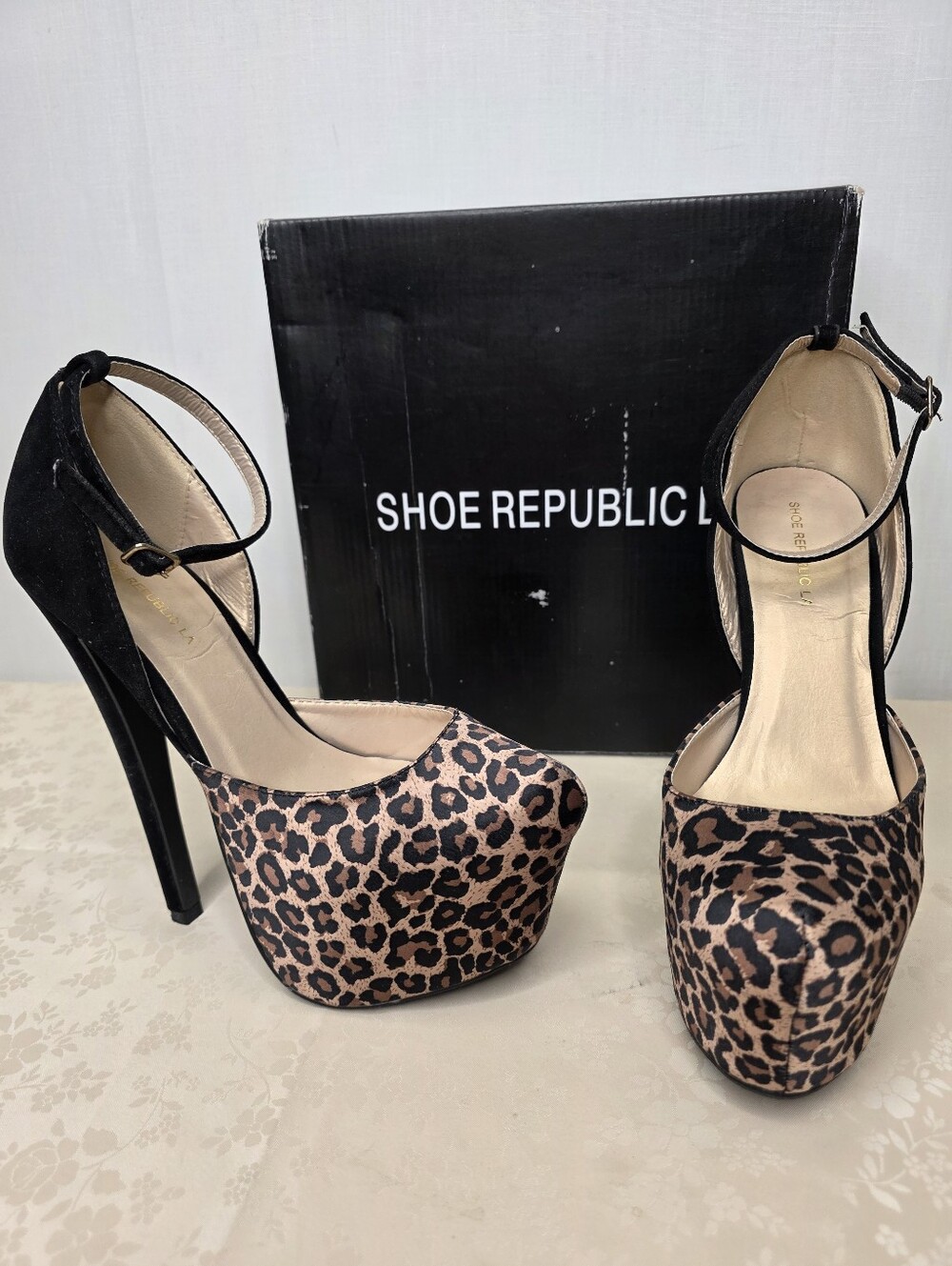 Shoe Republic LA "Cameo" Leopard Print Platform Stiletto Heels Sz 7.5
